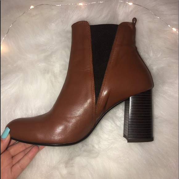Brown Heel Boots - Picture 3 of 6
